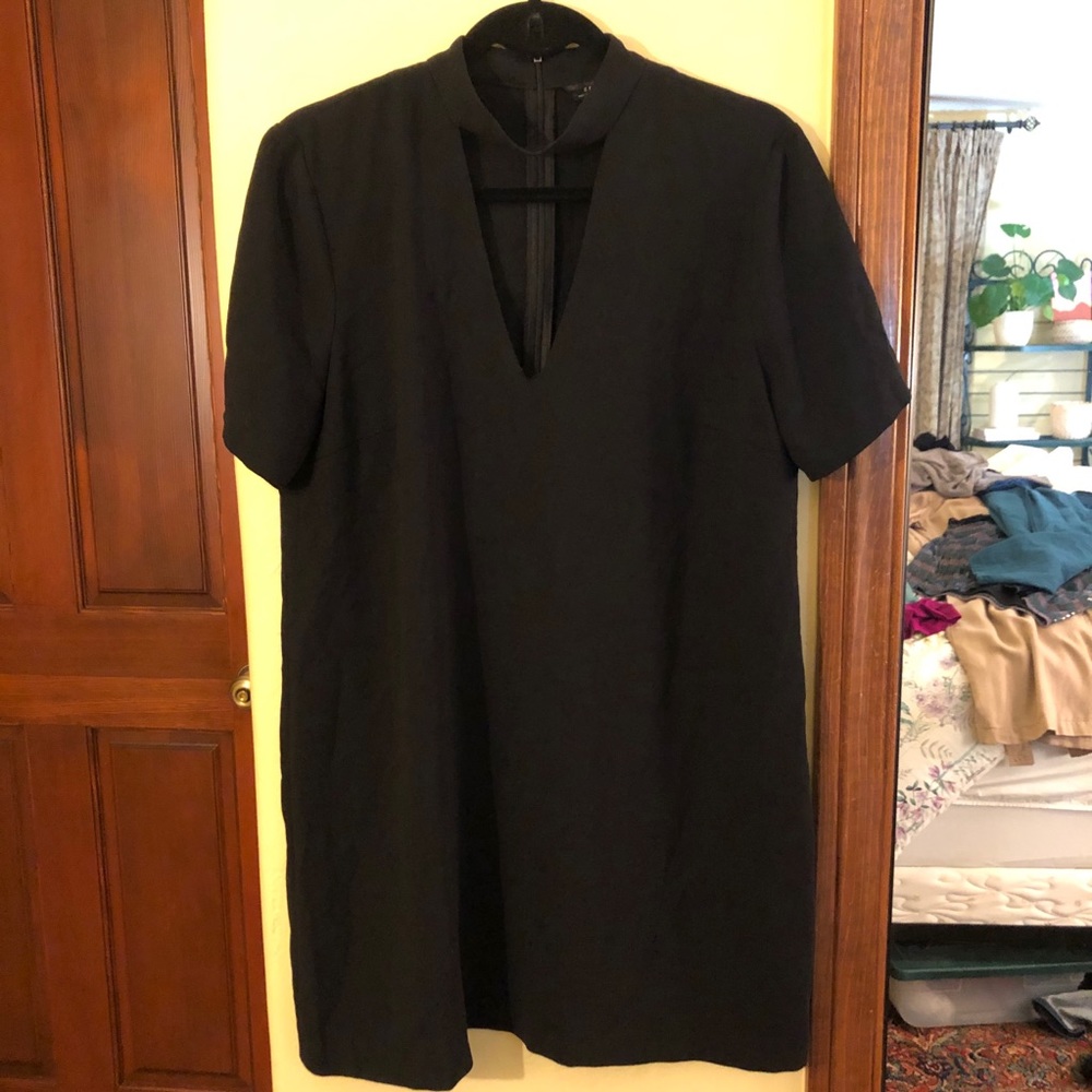 Black short sleeve dress from Zara